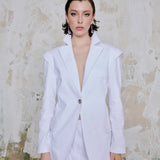 Catalina Bele Oturan Ceket