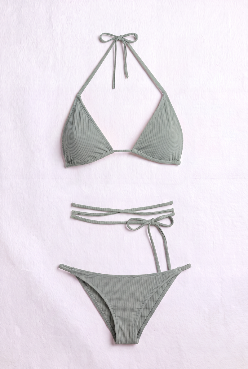 April Bağlamalı Bikini Takımı